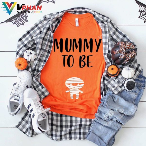 Halloween Pregnancy Announcement Shirt Mummy To Be Baby Reveal Ideas Expecting Baby T-Shirt