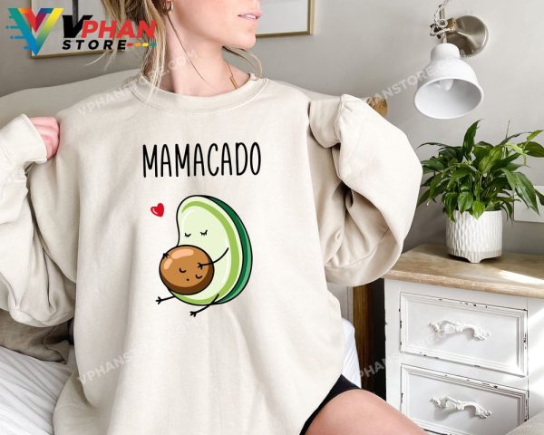 Mamacado Baby Announcement Shirt New Mom Gift Pregnancy Reveal Maternity Baby Shower Tee