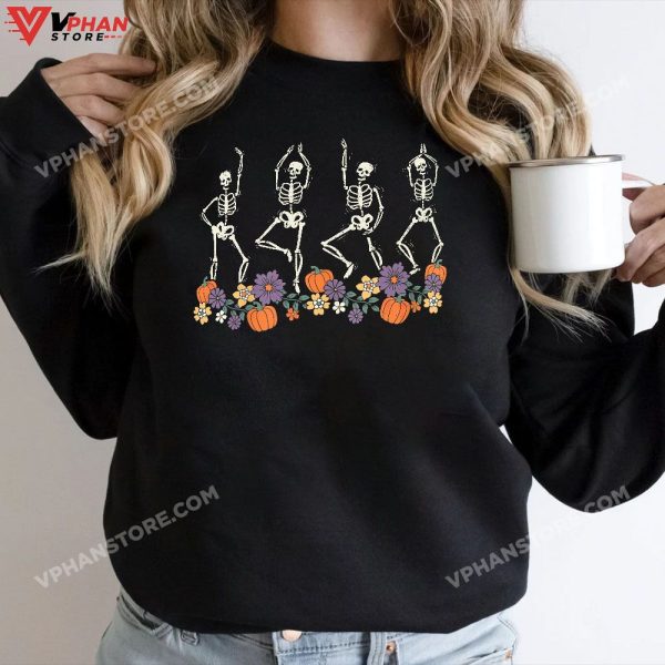 Cute Retro Hippie Skull Dancing Skeleton Floral Halloween T-Shirt