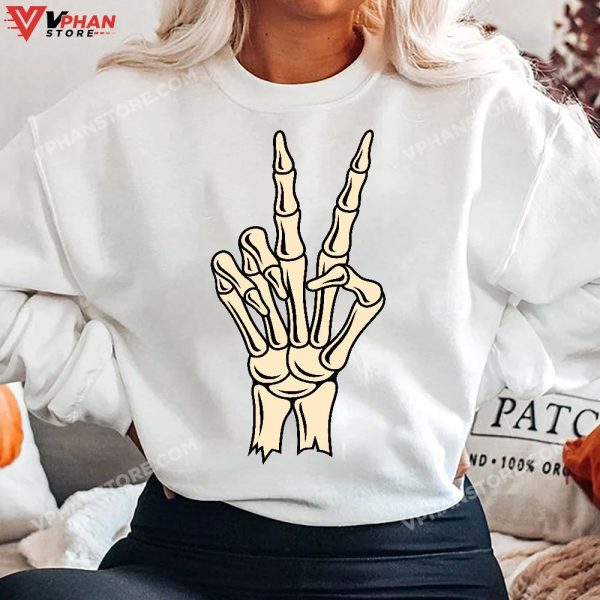 Peace Sign Bones Halloween Shirt Skeleton Hand Fingers T-Shirt