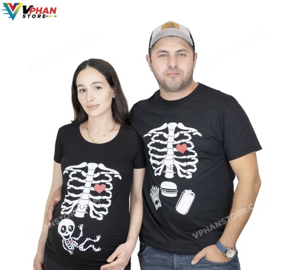 Skeleton Couple Halloween New Dad Mom Mother Father Pregnancy Gift Baby Announcement T-Shirt