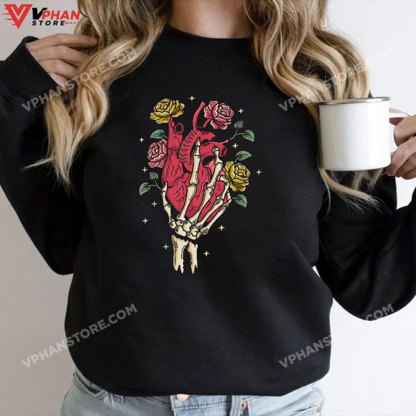 Skeleton Hand Heart Lazy Halloween Costume Skull Bones T-Shirt