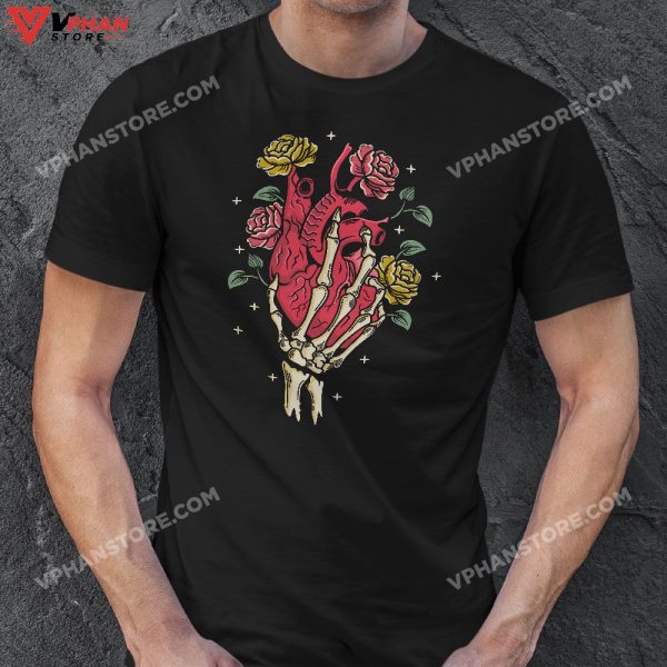 Skeleton Hand Heart Lazy Halloween Costume Skull Bones T-Shirt