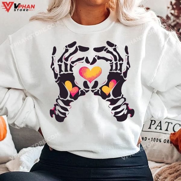 Skeleton Hand Heart Pocket Halloween Costume Funny Bones T-Shirt