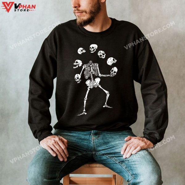 Skeleton Juggling Skulls Halloween, Skull Skeleton Juggler T-Shirt