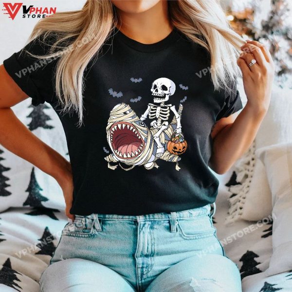 Skeleton Riding Mummy Shark Funny Halloween Pumpkin Kids T-Shirt