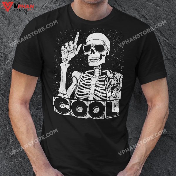 Cool Rock Music Rocker T-Shirt, Skeleton Rock Hand Halloween Costume