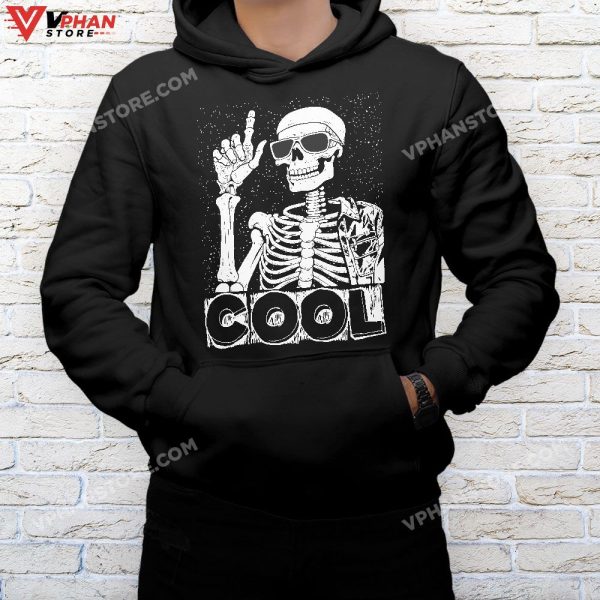 Cool Rock Music Rocker T-Shirt, Skeleton Rock Hand Halloween Costume