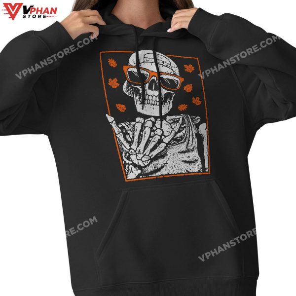 Vintage Halloween Skeleton Rock On Hand, Skeleton Men Boys T-Shirt