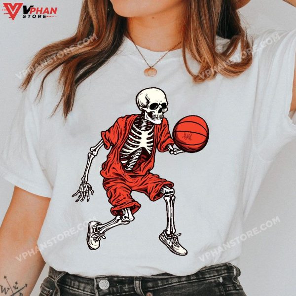 Vintage Skeleton Basketball Player Dunking Hoop Halloween T-Shirt