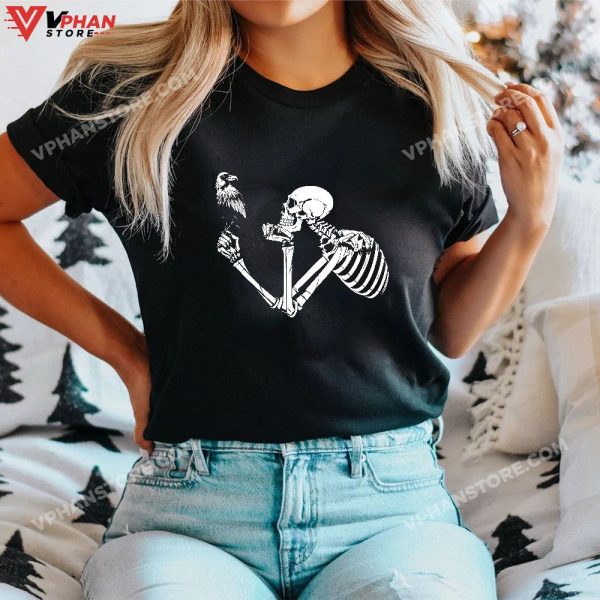 Retro Skeleton Halloween Costume Funny Scary Skull Crow T-Shirt