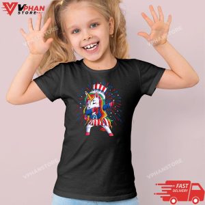 Kid Black Dabbing Unicorn 4th of July Girls Kids Women American Flag T Shirt