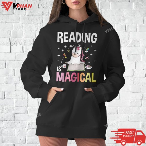 Unicorn Reading Magical Book Lover Bookworm Girls Librarian T-Shirt